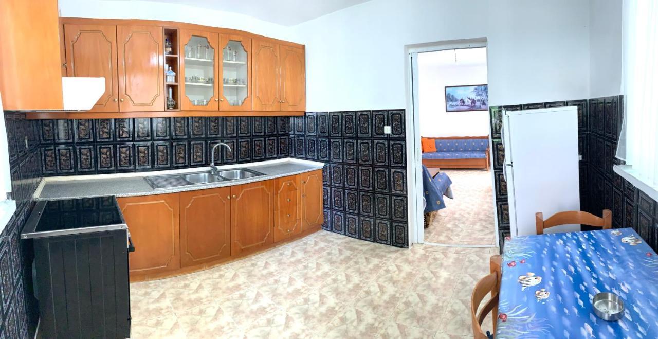 Duka Apts Саранде Екстериор снимка
